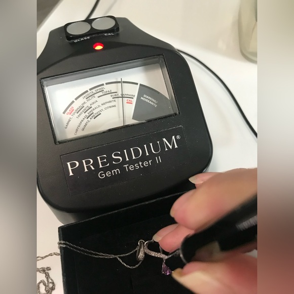 925 LA Silver Heart Necklace with Pink Gemstone - Picture 10 of 11